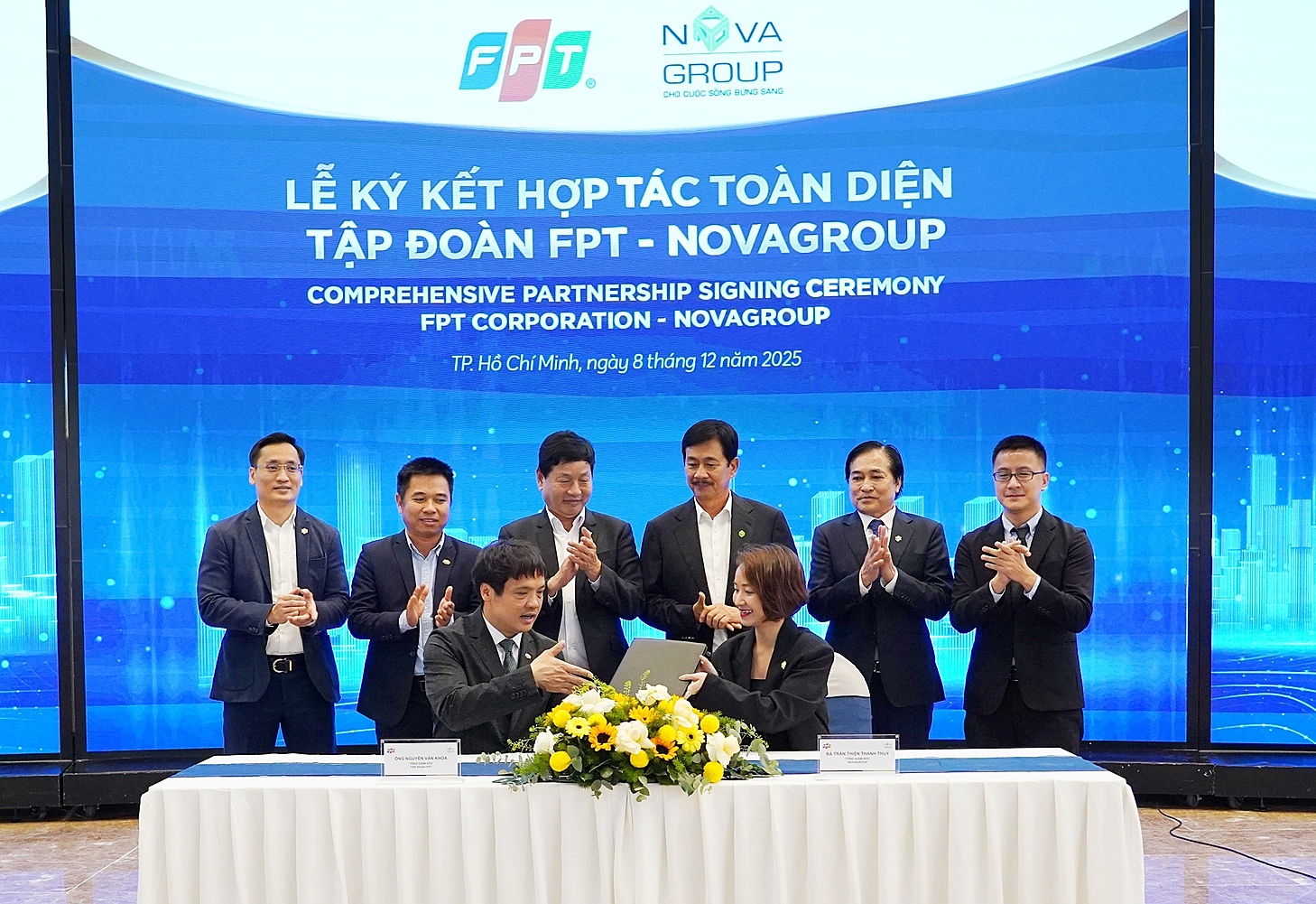 FPT hợp tác toàn diện với NovaGroup đẩy nhanh chuyển đổi số 2 -2619-1765265186.jpg