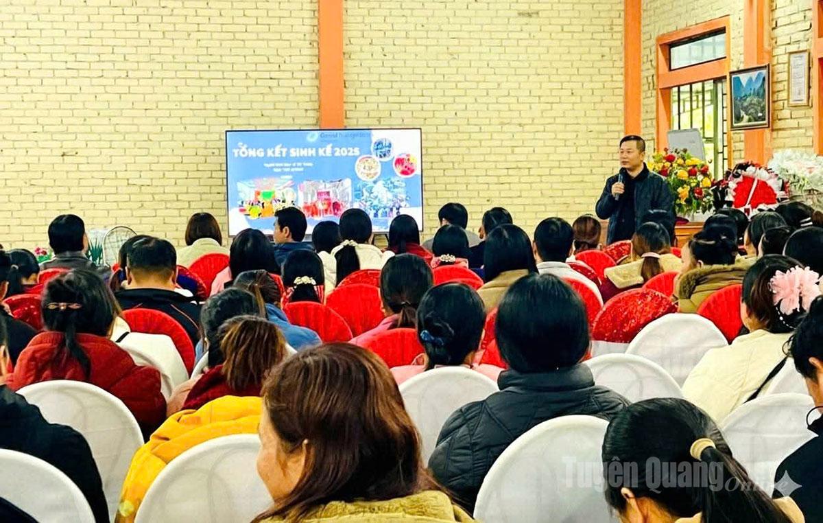 Hơn 3 tỷ đồng hỗ trợ sinh kế tại xã Yên Thành, Tân Trịnh và Quang Bình 1 Các đại biểu tham dự hội nghị tổng kết dự án sinh kế do Tổ chức GNI triển khai năm 2025.