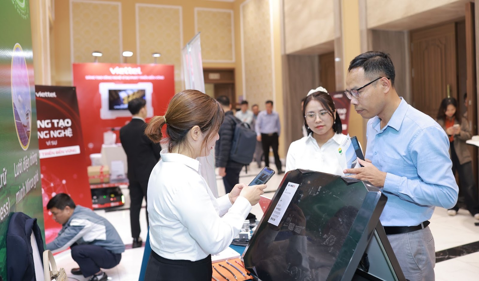 2025 12 06 04 10 444 ac27d