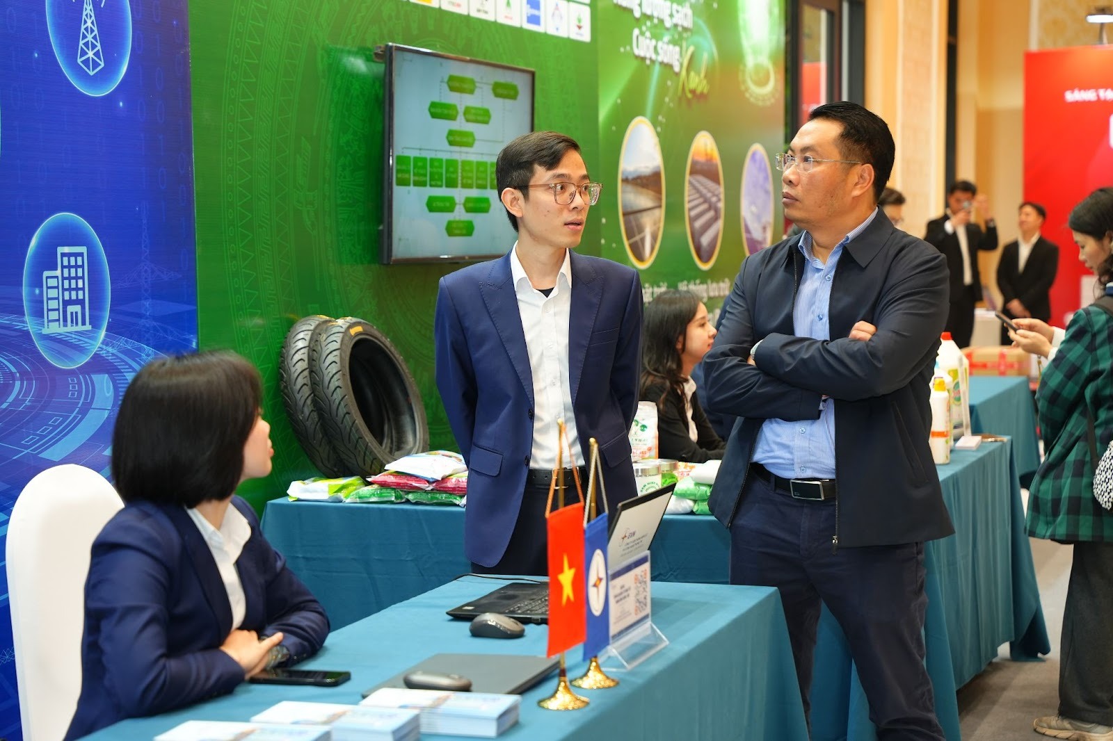 2025 12 06 04 10 447 ef260