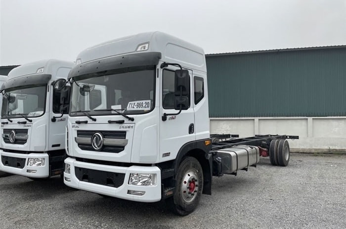 Chạy Hà Nội – Quảng Bình trong một lần sạc, đạp ga từ 0–100 km/h chỉ 8,8 giây 4 dongfeng-2.jpg