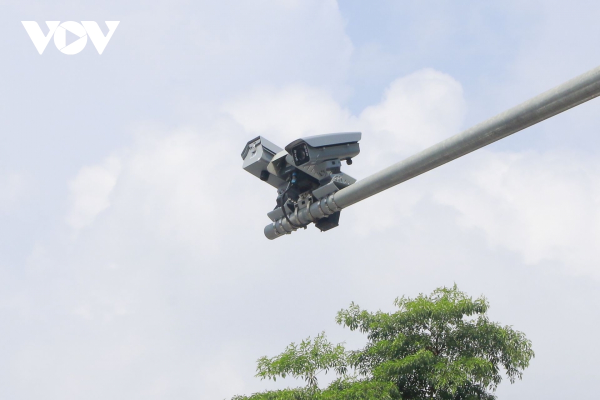 ha noi sap van hanh 1.837 camera ai, nhieu nguoi van vi pham ngay duoi mat than hinh anh 5