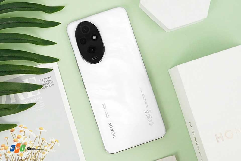 Có 9 triệu nên mua điện thoại gì 2025? Gợi ý các mẫu đáng mua nhất 3 Có 9 triệu nên mua điện thoại gì 2025 - 04