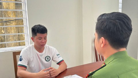 Cách nhận biết ai hay vào Facebook của bạn nhất 2 Bắt kẻ giả mạo Facebook con gái nạn nhân lừa hơn 2,2 tỉ đồng