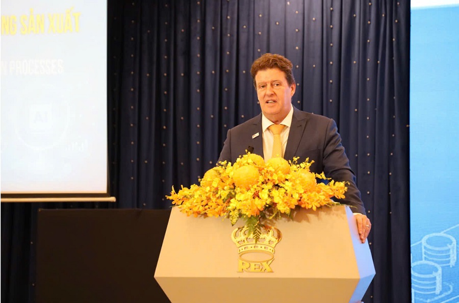 Giáo sư Rick Bennett, Phó Hiệu trưởng kiêm Phó Chủ tịch Hội đồng Trường BUV, cho rằng AI đã trở thành động lực then chốt thúc đẩy năng suất, chất lượng và năng lực cạnh tranh Giáo sư Rick Bennett, Phó Hiệu trưởng kiêm Phó Chủ tịch Hội đồng Trường BUV, cho rằng AI đã trở thành động lực then chốt thúc đẩy năng suất, chất lượng và năng lực cạnh tranh