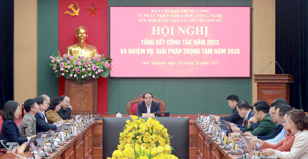 Đồng chí Bí thư Tỉnh ủy Trịnh Xuân Trường chủ trì Hội nghị tại điểm cầu Tỉnh ủy Thái Nguyên.