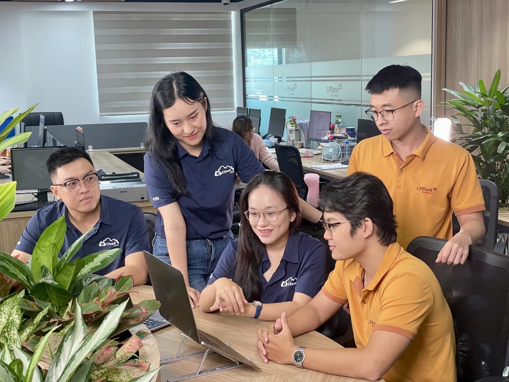 LPBS tăng tốc chuyển đổi số cùng eCloudvalley - 1