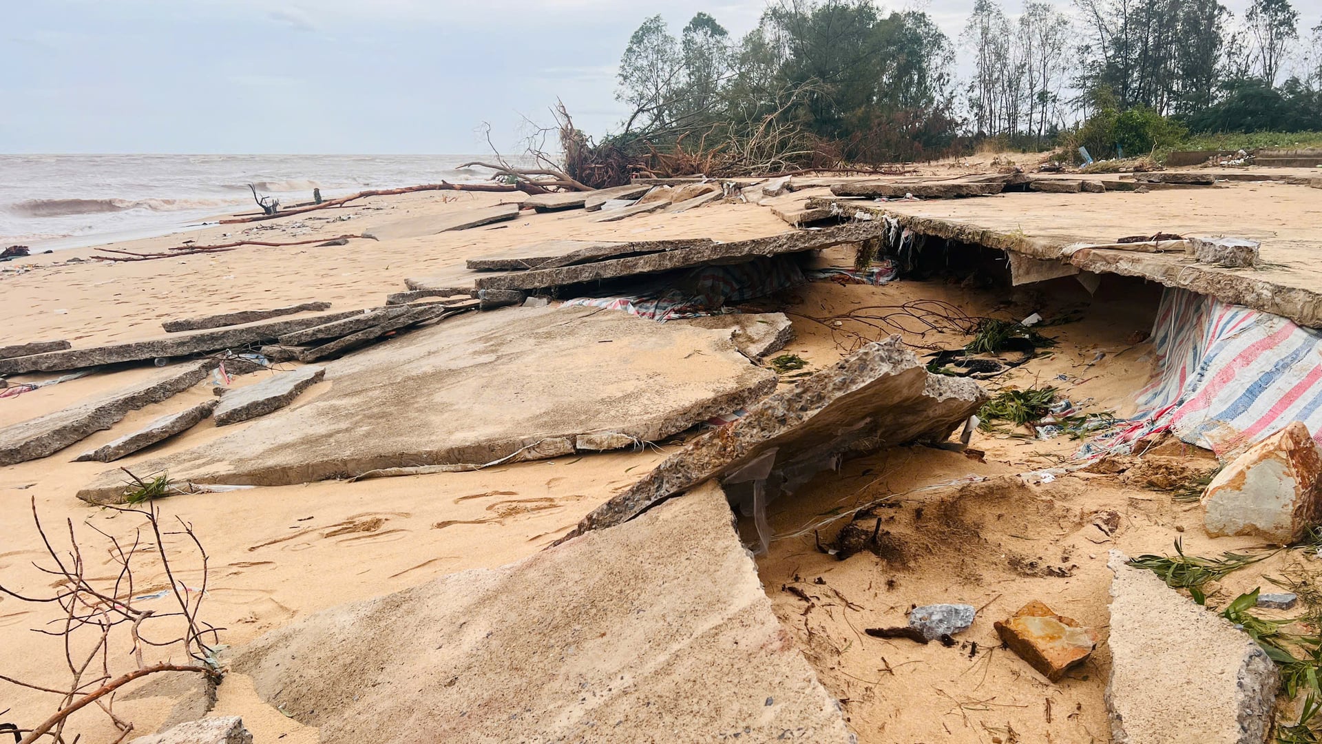 Nặng nỗi lo từ phía biển 17 nang noi lo tu phia bien 225304 358