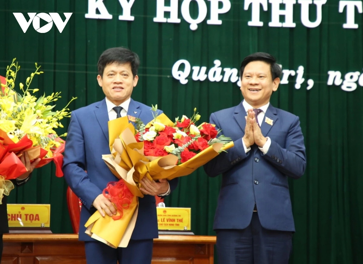 ong le van bao nguoi cam hoa duoc bau lam pho chu tich ubnd tinh quang tri