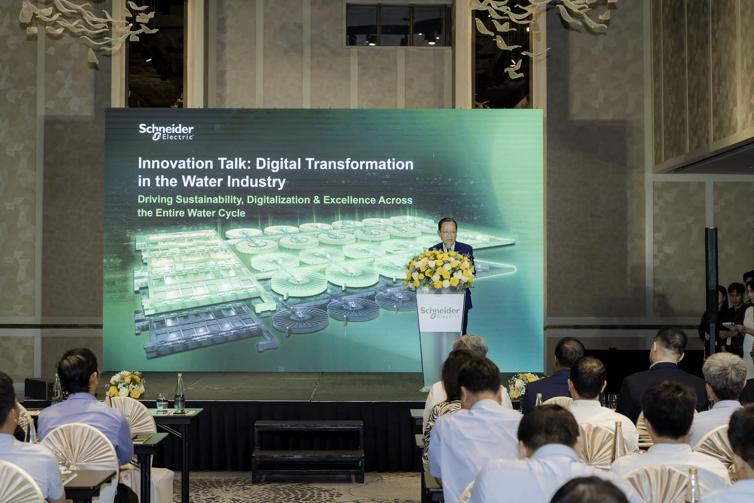 Schneider Electric thúc đẩy chuyển đổi số và AI cho ngành nước hướng tới phát triển bền vững