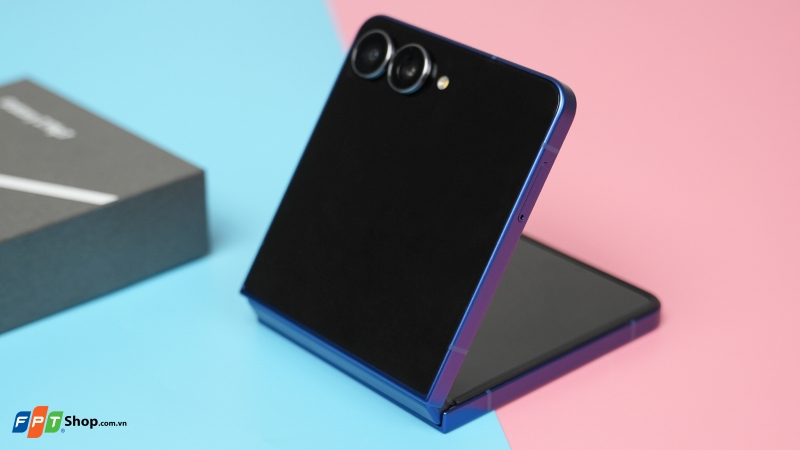 Tết Tây nên mua điện thoại gì 2026 5