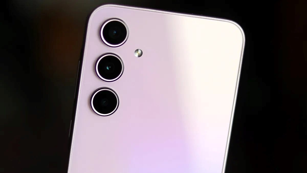 Tổng hợp top 6 điện thoại Samsung Galaxy dòng A đáng tiền nhất 2025 1 tong-hop-top-6-dien-thoai-samsung-galaxy-dong-a-dang-tien-nhat-2025.jpg