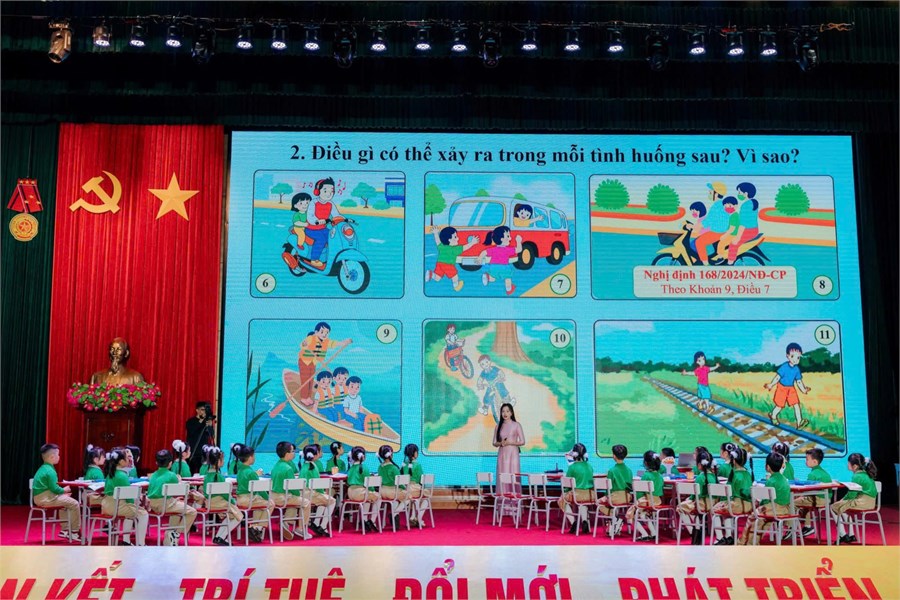 Nhấn vào ảnh để phóng to z72744875915850514a3acff0f5da173a71053126b0916 291120251744