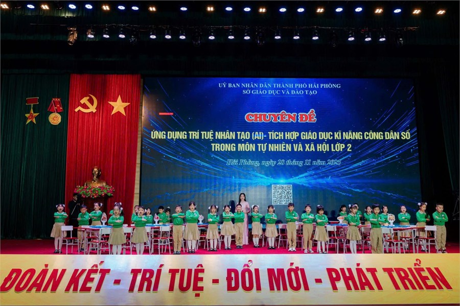 Nhấn vào ảnh để phóng to z7274487620126a5d9d167eabf1f6c7d739f5165cb2c96 291120251744