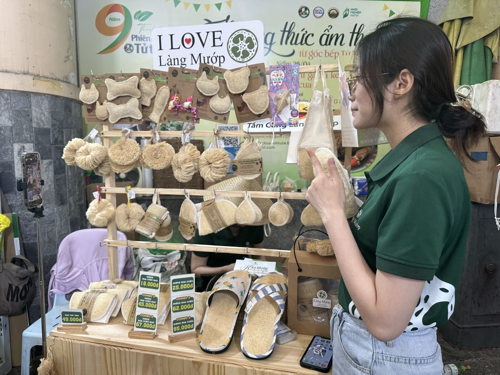 Số lượng nhà bán hàng trên sàn thương mại điện tử giảm mạnh