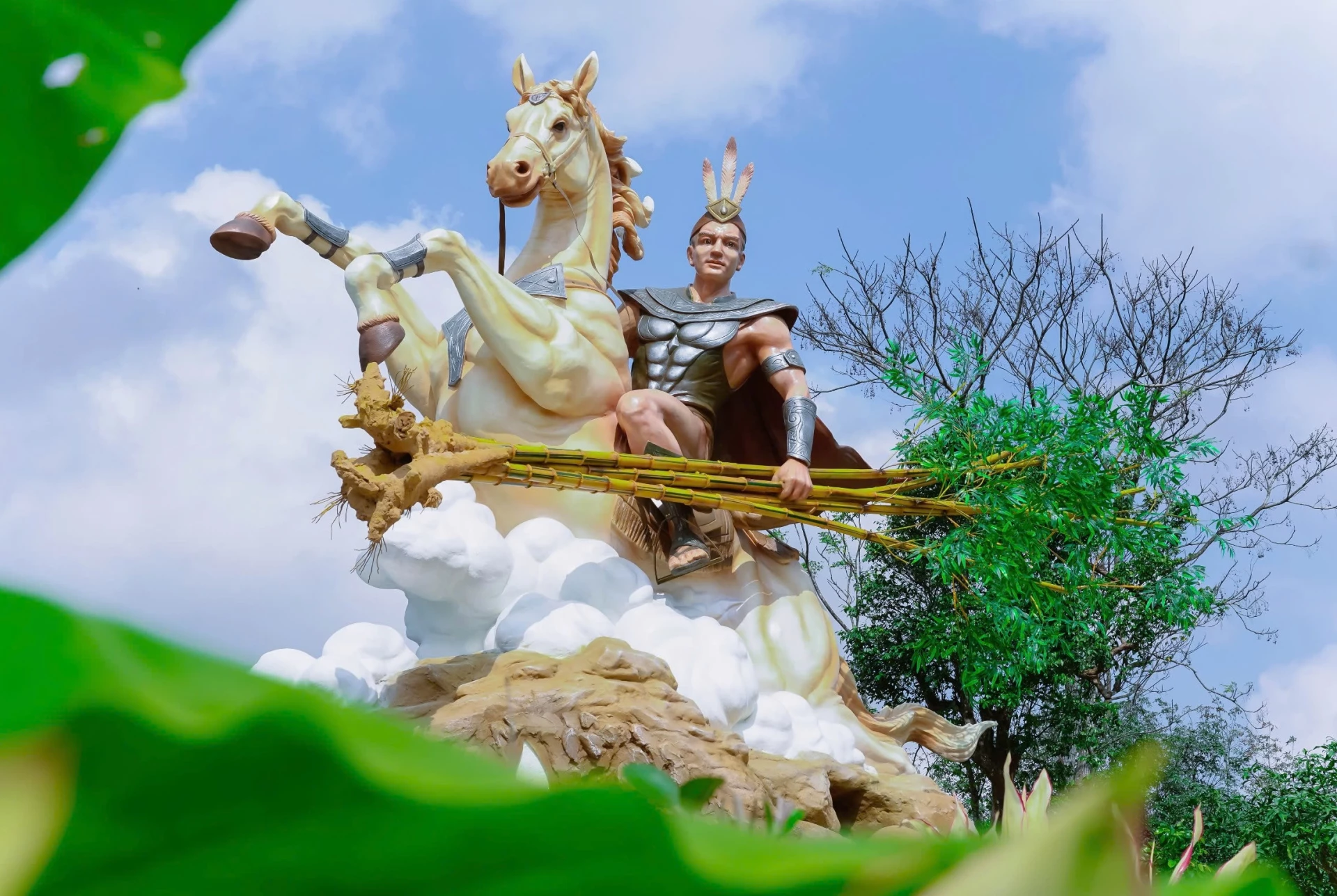 Tạo hình linh vật Ngựa ý nghĩa hơn vì gắn liền với sử tích Thánh Gióng 