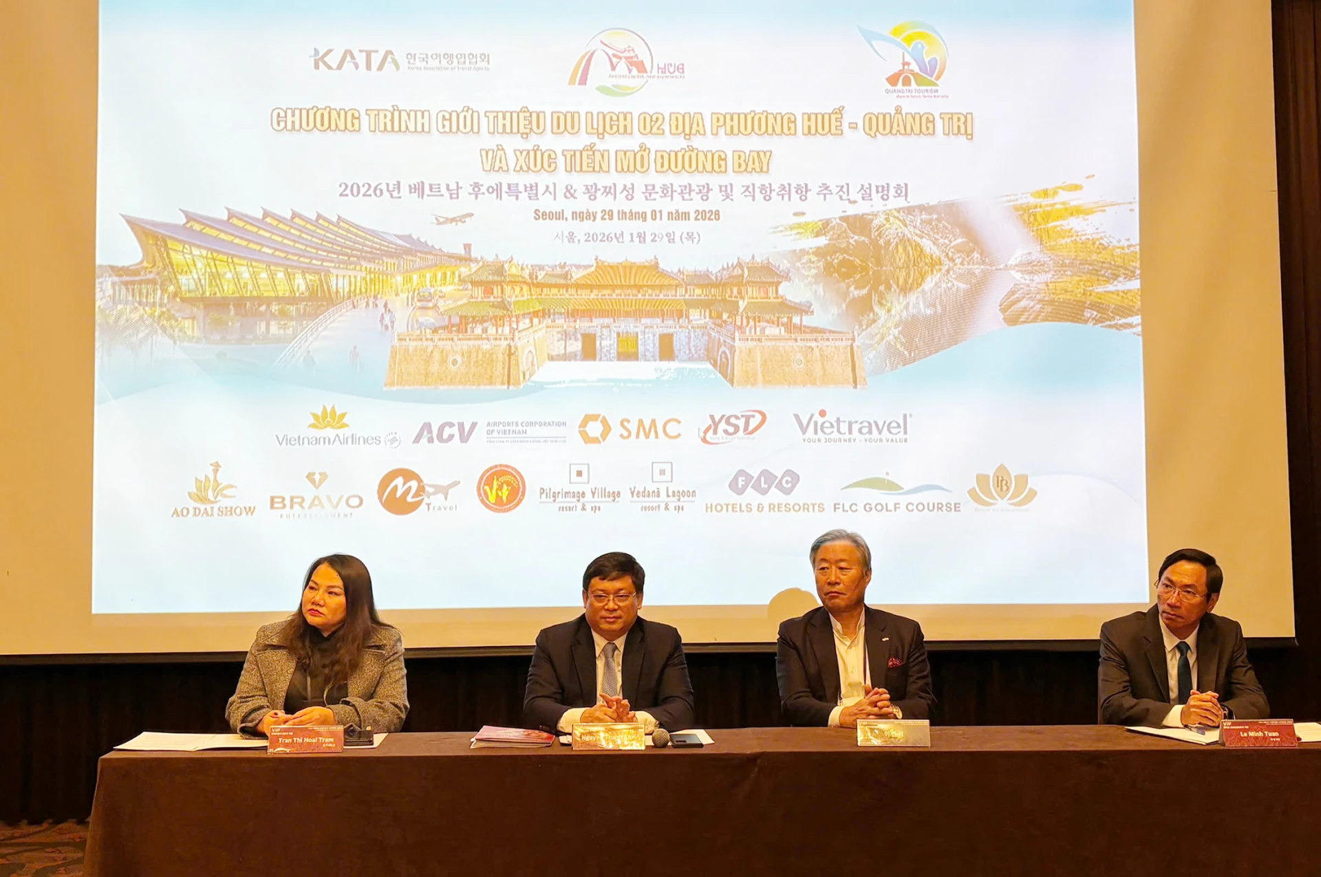 Các đại biểu tham dự hội nghị - Ảnh: T.A