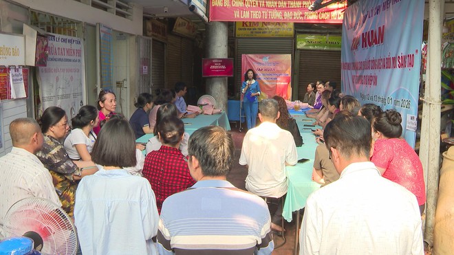 Chợ truyền thống bắt nhịp chuyển đổi số - Ảnh 2.