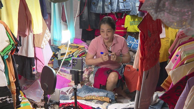 Chợ truyền thống bắt nhịp chuyển đổi số - Ảnh 4.