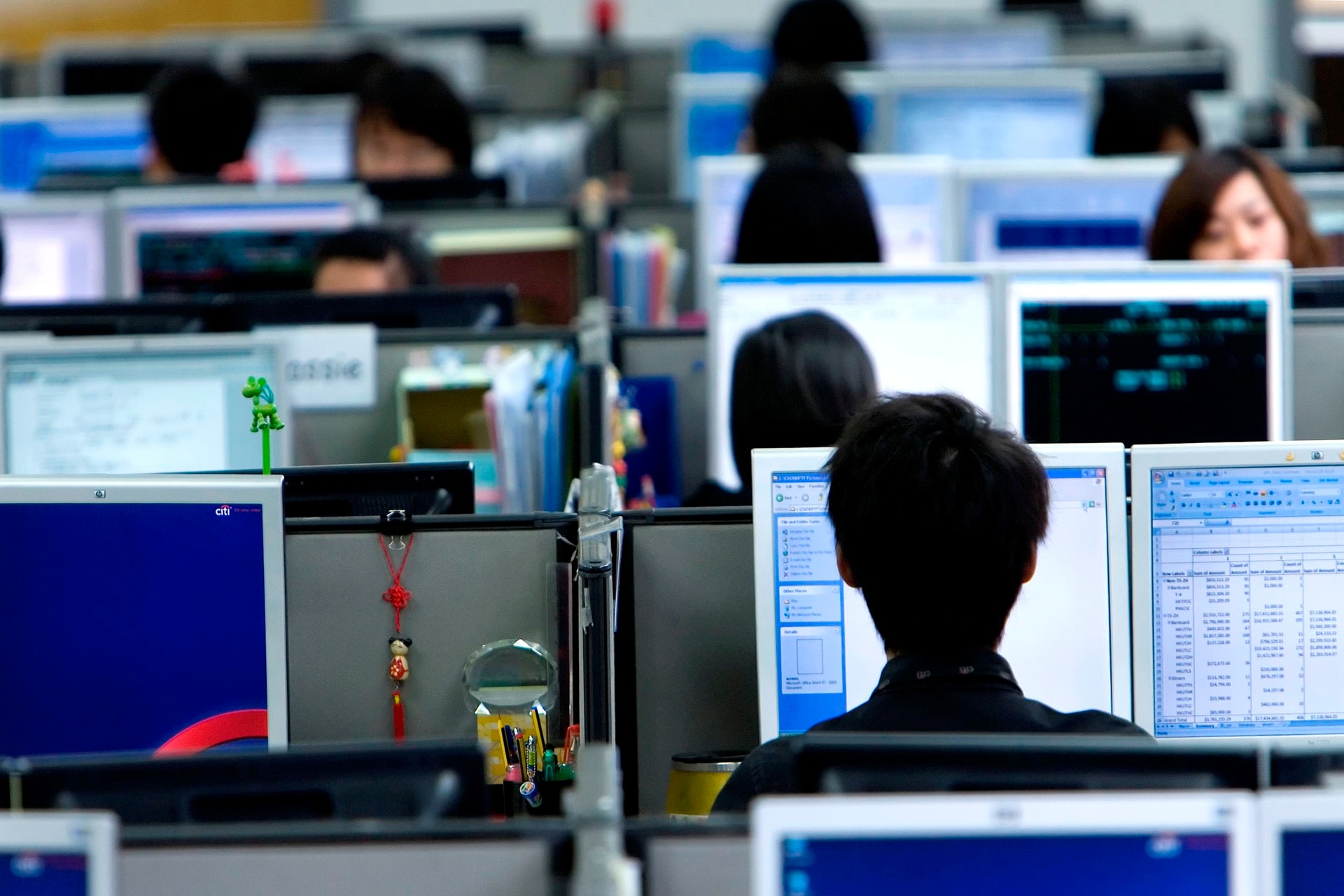 Bỏ mua đồ đắt tiền, chi 14 triệu đi học AI vì sợ thất nghiệp: "Chất lượng thì tệ nhưng có còn hơn không"- Ảnh 3. Bỏ mua đồ đắt tiền, chi 14 triệu đi học AI vì sợ thất nghiệp: "Chất lượng thì tệ nhưng có còn hơn không"- Ảnh 3.