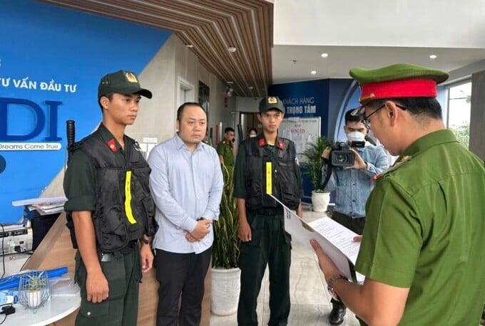 Khởi tố, bắt tạm giam Nguyễn Quang Hoàng vào tháng 11/2024. (Ảnh CACC)