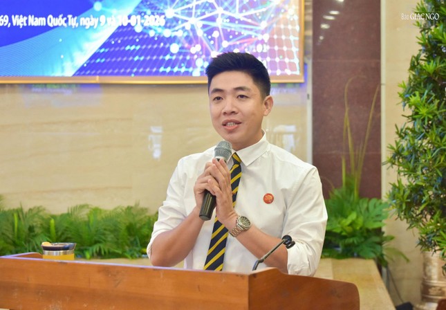 5387f57cf8fa77a42eeb8 6889 2595