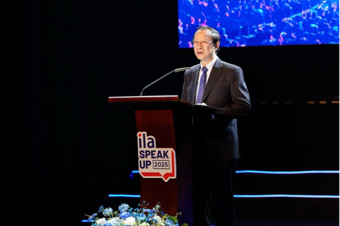 'Ngoại ngữ và chuyển đổi số là chìa khóa hội nhập' 1 Thứ trưởng Phạm Ngọc Thưởng phát biểu tại Chung kết Speak Up 2025. Ảnh: ILA