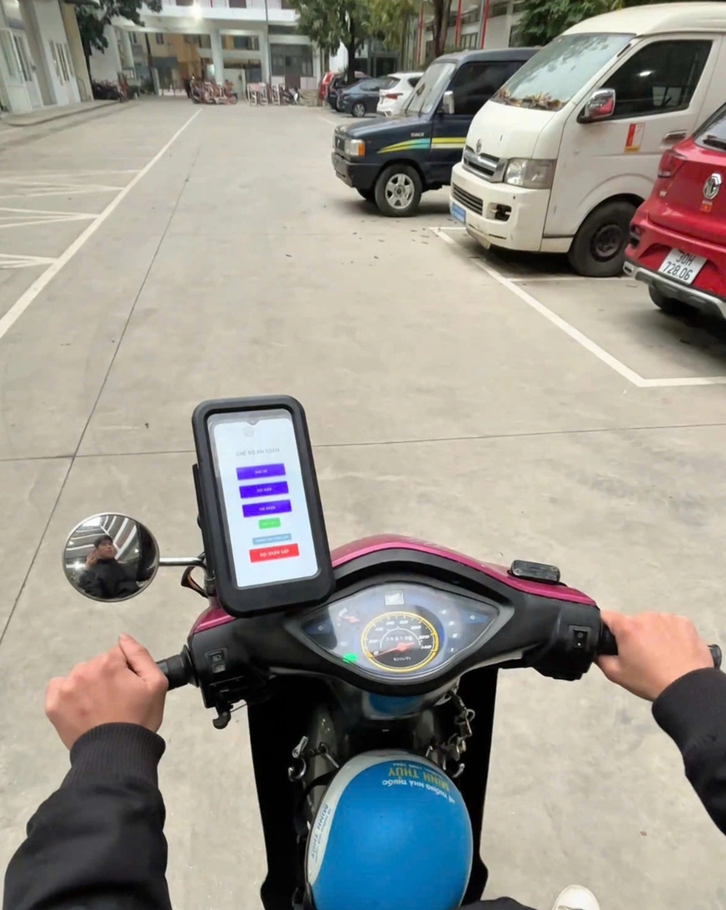 Công nghệ khiến xe máy không thể di chuyển nếu tài xế dùng điện thoại - 2 Công nghệ khiến xe máy không thể di chuyển nếu tài xế dùng điện thoại - 2
