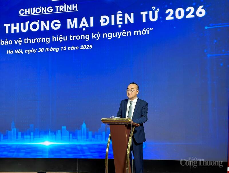 Kết nối hệ sinh thái, kiến tạo giá trị cộng đồng thương mại điện tử 1 Ông Nguyễn Hiếu - Phó Hiệu trưởng Trường Cao đẳng Thương mại và Du lịch Hà Nội. Ảnh: Đ.N