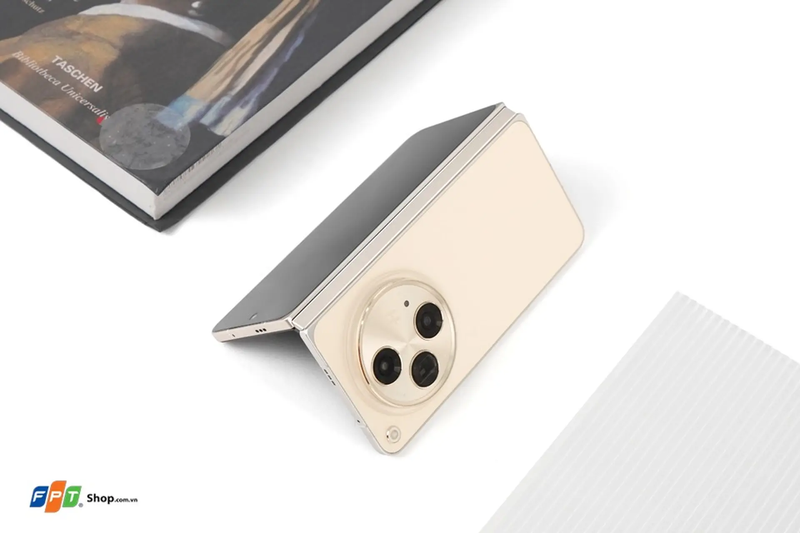 Điện thoại gập hiệu năng có ổn định khi dùng đa nhiệm không - hình 9