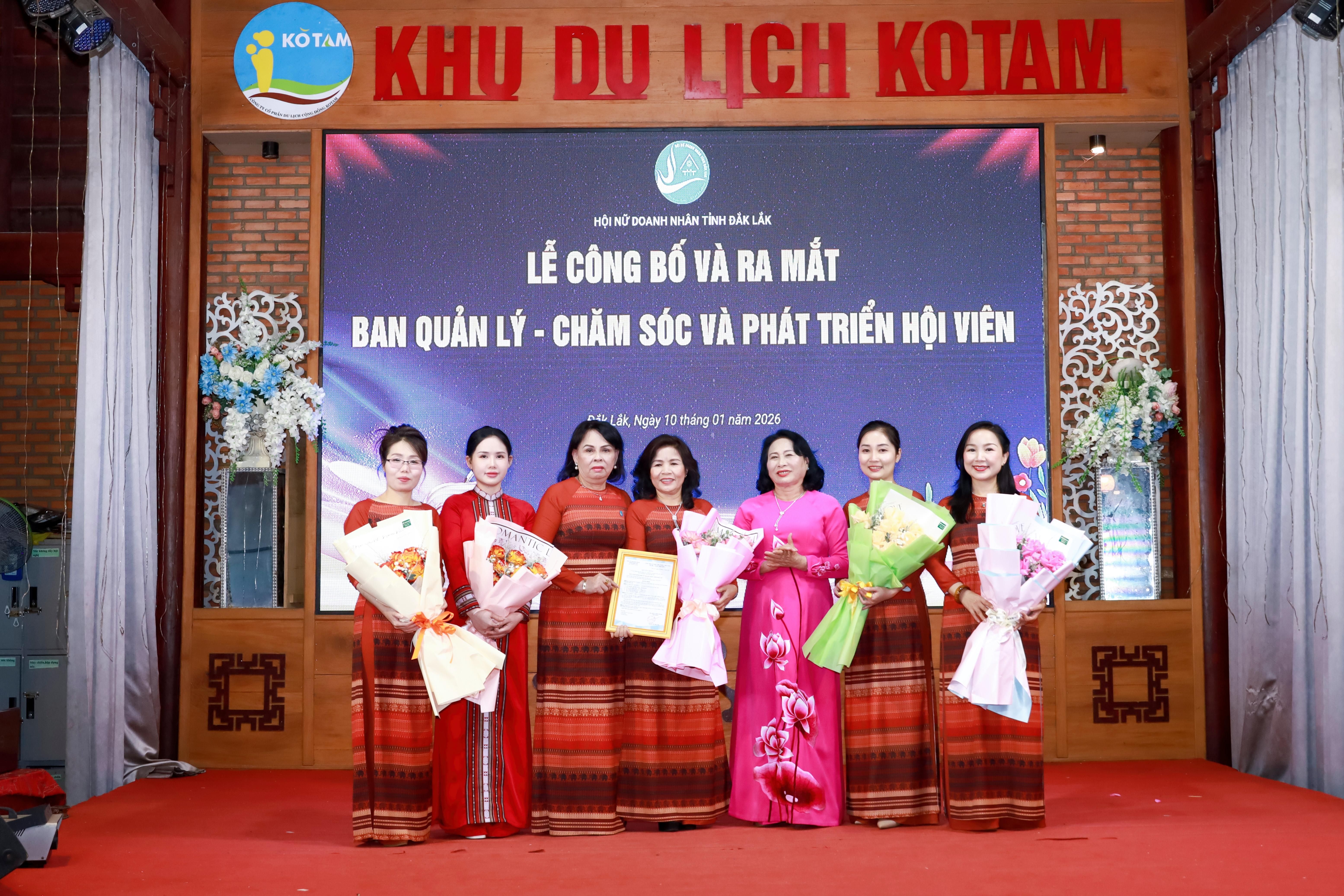 “Cất cánh” cùng chuyển đổi số và lan tỏa tinh thần nhân ái 4 ead8c943b554d1812a7c158820ca4e931a33055d56.0 t=1768274008799 imagePreview=1