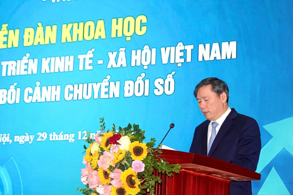 Chuyển đổi số: Từ yêu cầu quản lý đến bảo đảm quyền lợi người dân - Ảnh 1.