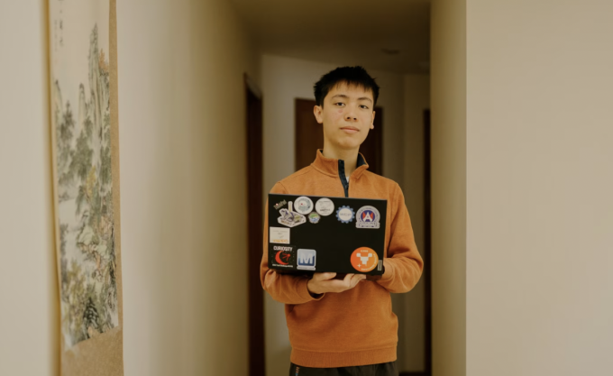 Nick Dobroshinsky, người sáng lập nền tảng phân tích kinh doanh bằng AI. Ảnh: WSJ