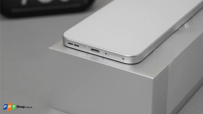 2026 nên mua máy nào? 11 So sánh Oppo Reno15 và iPhone 16 Pro hình 11