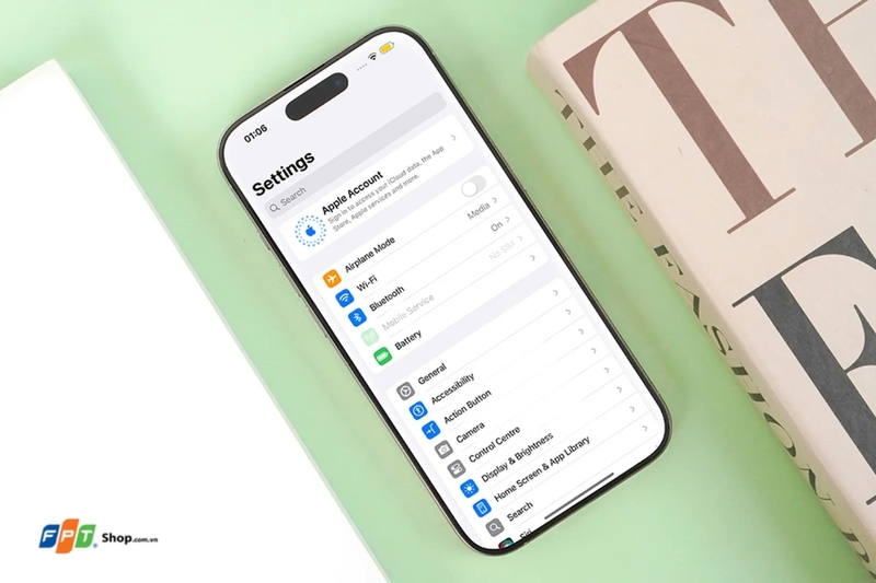 2026 nên mua máy nào? 8 So sánh Oppo Reno15 và iPhone 16 Pro hình 8