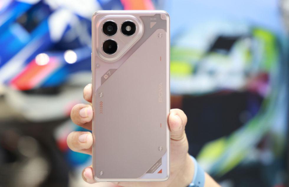 Những điện thoại “giá mềm” đáng cân nhắc trong dịp Tết Bính Ngọ - 7