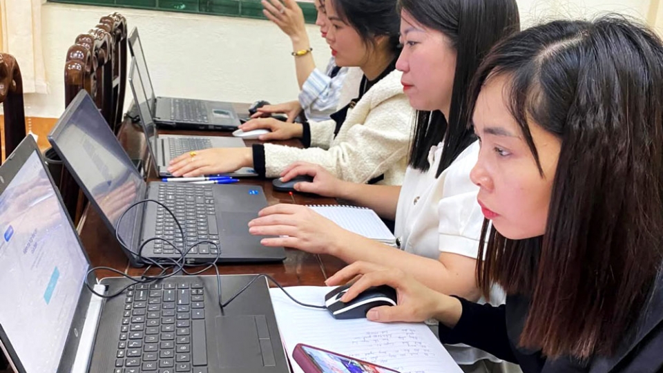 Dùng AI trong học tập thế nào để học sinh không lười suy nghĩ? 1 tri-tue-nhan-tao-3_20250416105330.jpg