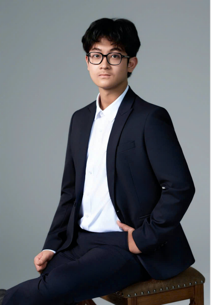 Phạm Nguyễn Đăng Huy, chủ nhân Huy chương Bạc ạc Olympic Trí tuệ nhân tạo quốc tế 2026. (Ảnh: NVCC)