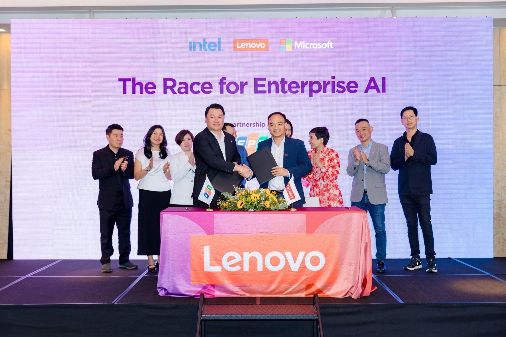 Tăng tốc phổ cập AI, thúc đẩy chuyển đổi số cho doanh nghiệp Việt 1 409-202603301522391.jpg