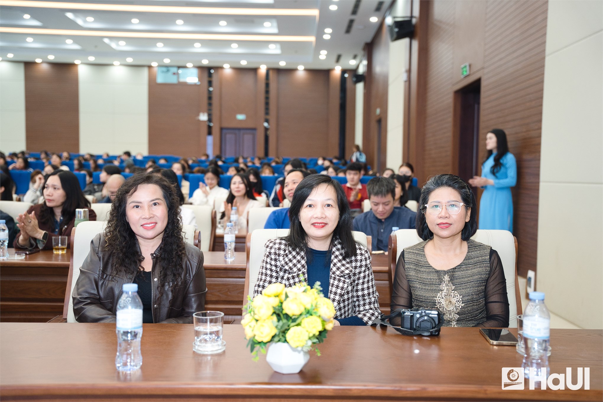 Workshop `Tự động hóa và trí tuệ nhân tạo trong ngành dệt may` tại Đại học Công nghiệp Hà Nội