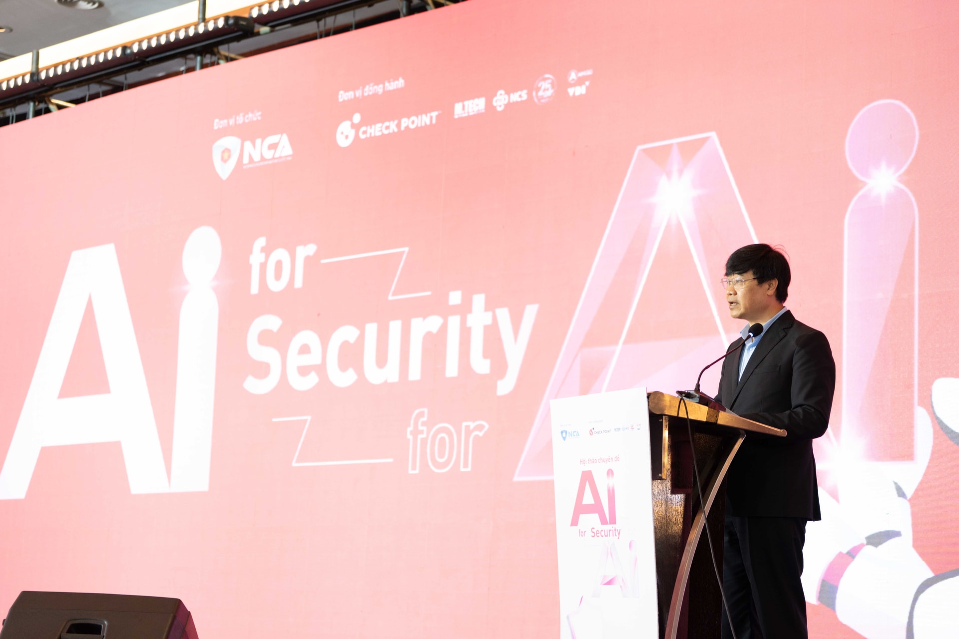 NCA thúc đẩy an ninh mạng trong tiến trình chuyển đổi AI tại Việt Nam 1 Ong Quan