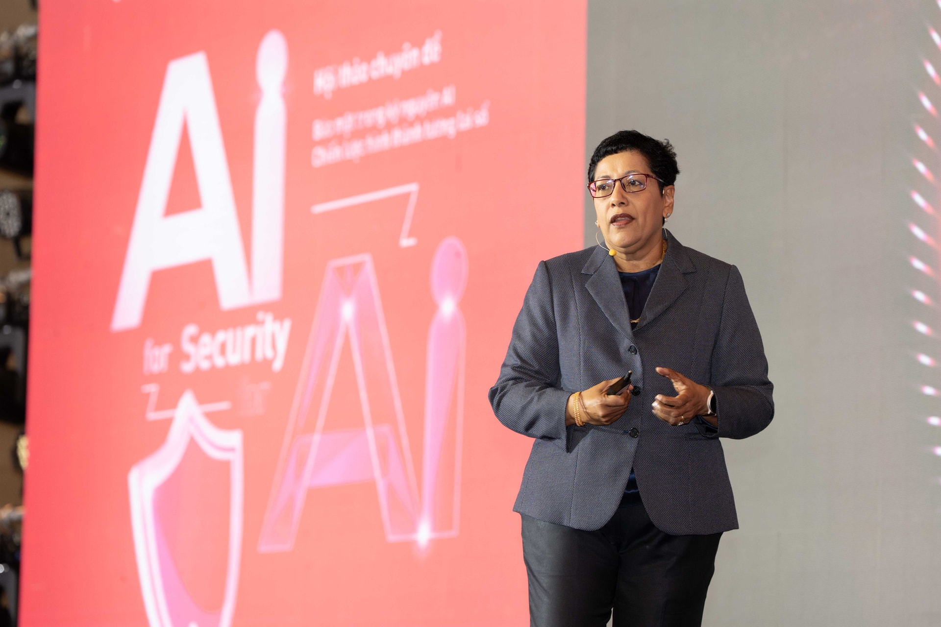 NCA thúc đẩy an ninh mạng trong tiến trình chuyển đổi AI tại Việt Nam 4 pha00549.jpg