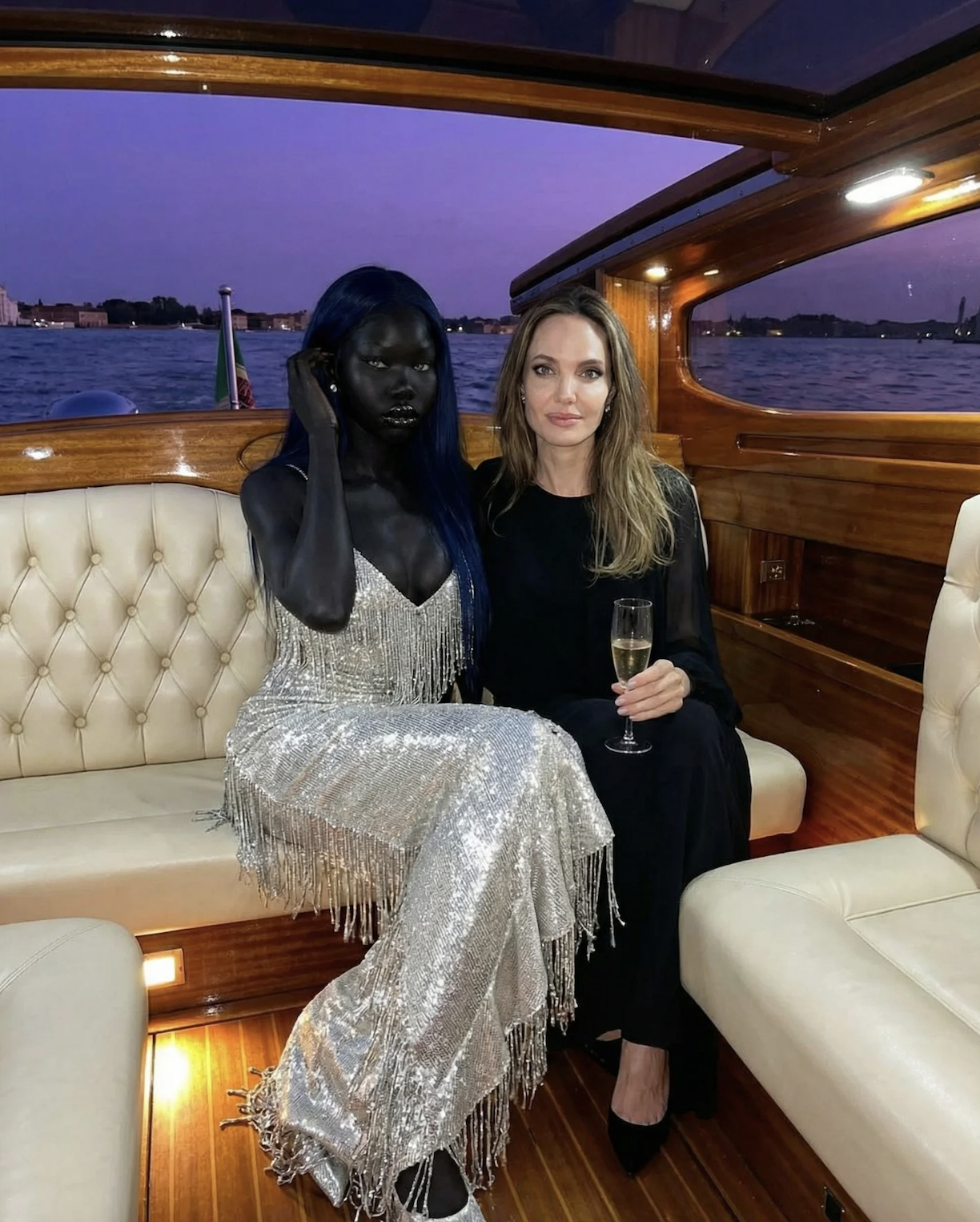 Xuất hiện “ngọc trai đen” đẹp như thần thoại: “Bạn thân” của Hailey Bieber và Kylie Jenner, nhan sắc này đến Coachella dễ kiếm tiền tỷ- Ảnh 6.